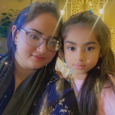 FaryalKzrp's profile picture. 
