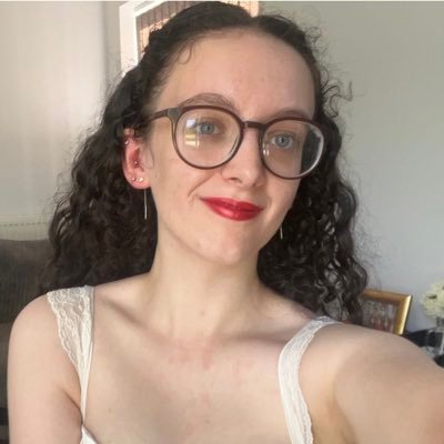 @ACCE_DTP PhD student @UniofYork | Interested in archaeological teeth 🦷 | she/her