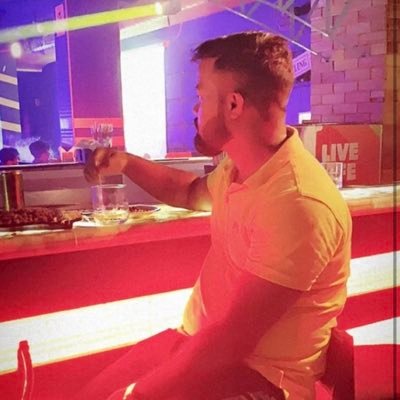 _ibiswarout's profile picture. A drunken heart with smokey mind.