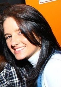 Nunca deixe que lhe digam que nao vale apena acreditar no sonho que se tem...Menina BOLEIRA...FACEIRA e SEMPRE DE BEM com a VIDA!!!..