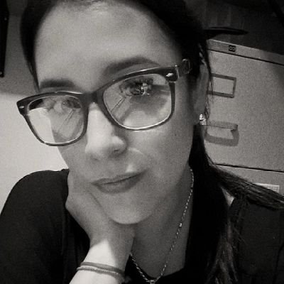 anealcayaga's profile picture. 