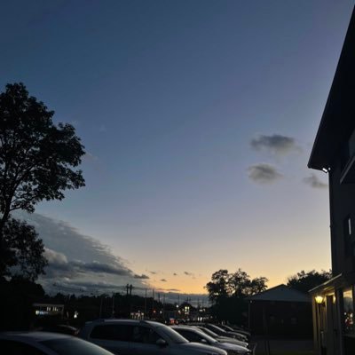 yareAKAyaretzi's profile picture. 