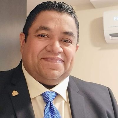 Abogado,Productor Agrícola 🌴 Diputado al Congreso Nacional Partido Nacional de Honduras por el Departamento de Yoro🇸🇴  2018/2022....
2022/2026
Amigo de todos