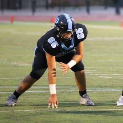 6’3 230 OT/DT | C/O 2024 | Buena High School 🏈(RT)⚽️(GK)🏐(MB)