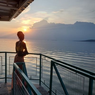 Sheislulu2's profile picture. 