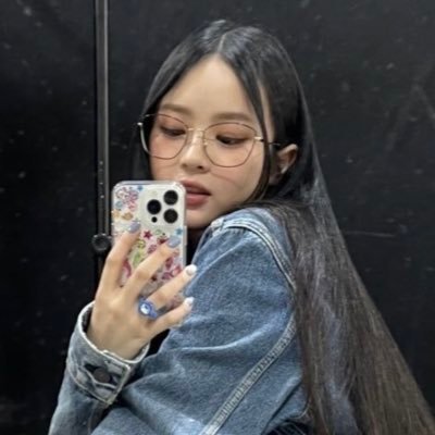 niniacads's profile picture. 📚