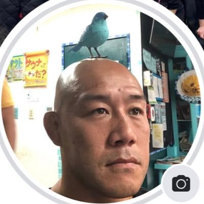 #大分 #臼杵 #さいたま #同志社 #rugby #crossfit #spartanrace Instaで頭に何か乗せてます👨🦲娘12歳9歳1歳三姉妹の父😎 頭乗せリクエスト募集👨🦲#相互フォロー #乗せ師 #参政党 #日本人ファースト #まず身の回りから