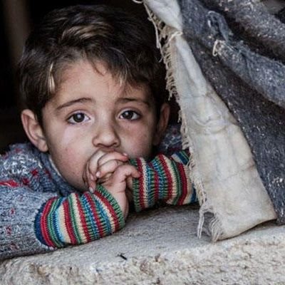سورية مقيمة في الاردن ام ل ولدين ايتام بحاجة لكفيل ولكن جزيل الشكر