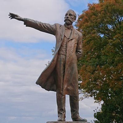 louder_1130's profile picture. 昔、長距離運転手(最後はトレーラー転がしてました)👍
今は、時計台の街で、大型ダンプ乗って市内近郊(地場)を、駆けずり回ってます😉


LOUDNESS(HM/HR全般)、阪神タイガース、Jack Daniels、ラーメン好きなアラフィフです✋