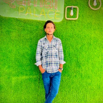 asiffaridi852's profile picture. ɪ ʟɪᴋᴇ ᴛᴏ ʟᴀᴜɢʜ😀