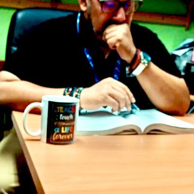 Un enamorado de la matemática, intentando formar ingenieros competentes