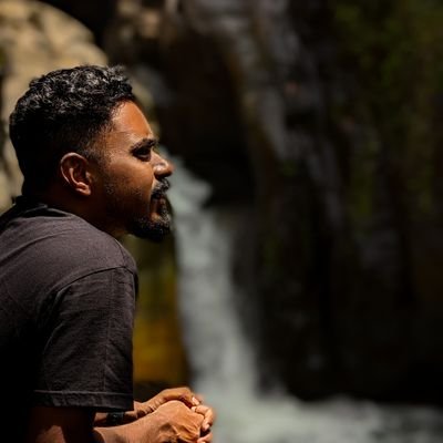 hashim_teeyem's profile picture. 