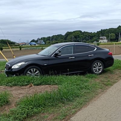 日産大好きな馬鹿です。
日産大好きっていう人や日産車乗りの方はフォローお願いします
古河市住み
車やバイク、鉄道大好きです。地元は茨城
V36スカイライン廃車→Y51フーガへ乗り換えからのまたE２５キャラバン　大音量、重低音好き💕　古河駅すぐキャバクラR送迎車