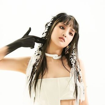 He / Him
interested by the whole Kpop industry !
(G)-idle and BP big fan !
French 🇫🇷