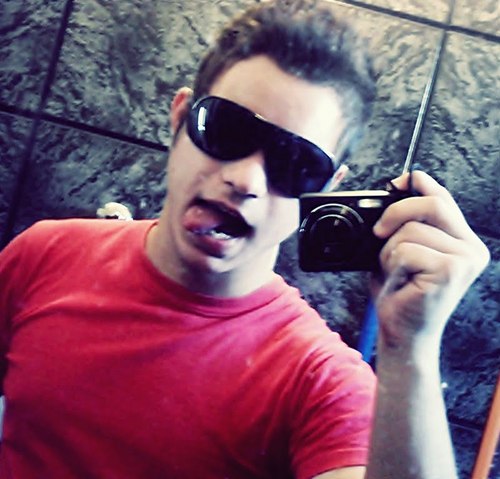 Interprete como quiser, mais não julgue como intender! , nao sou tudo, mas sou o bastante pra abalar sua mente