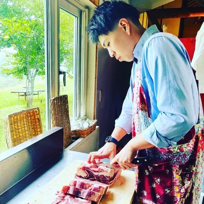 Nomadchef_dai's profile picture. 北海道鶴居村の「ハートンツリー」でシェフをやっています。 地元の食材にこだわった暖かいお店なんで自分もそうなれるように頑張っています。 料理、ワイン、スイーツ大好きです。 よろしくお願いします。