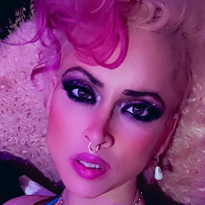 I'm Elsie Paige, looking to provide you with exclusive content on the regular. Saddle up, babe. Cuz it’s about to get sloppy. https://t.co/IrSAYyMDM7