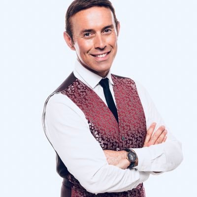 Presentatore di eventi, défilé moda e sposi, di @missitalia #marche, #ilcantagiro e Talk Show Televisivo. Referente pubblico trasmissioni Rai e Mediaset