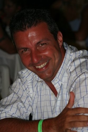 Lom222's profile picture. 