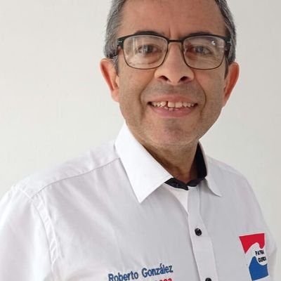 Estilista y Directivo de la Unión de Peinadores del Paraguay -
Organizador del Evento Expo Hair -
Ex alumno Delfín Chamorro -
C. Diputado 2023 DPto. Central.