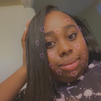 aunjelic's profile picture. Walnut Hills High School ‘22 University of Cincinnati’26