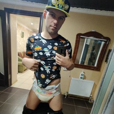 Verse FF Athlete and coach.
London based.
Kink engineer focused on helping others have more fun!
Researching the link between neuro diversity and kink.