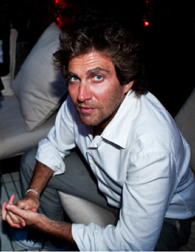 lcastelnuovo's profile picture. 