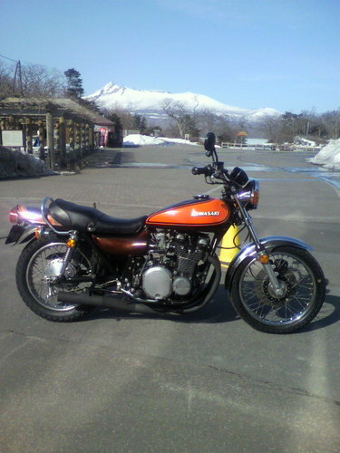 ５０過ぎのバイクとキャンプと酒と物作りが大好きなおっさんです。
３０年以上カワサキの７５０RS　Z２　に乗っています。
４泊５日で北海道をキャンプツーリングで一周してきました。
酒は日本酒とバーボンが最高！
蕎麦、ベーコン、濁酒、ウッドデッキから電動物干し竿まで手作り。
よろしくー！！