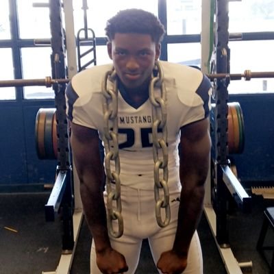 Height:6'2 Weight:210 Lamar consolidated highschool POS:LB/TE GPA:3.5 
1st team all-district Offense 🏈💪
Defensive MVP 10-5A😈
State Qualifier🎖️ 190/215 lbs