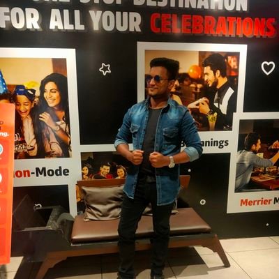 ViswaWrites's profile picture. Cinephile l pondicherrian | #ThalaivarFan #athiest