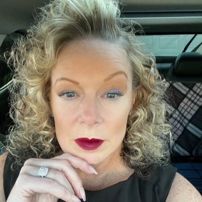 Combat Army Vet🙋🏼♀️ Daughter💕 Dog Mom🐶 GlamMom👣 Superman’s Wifey🦸🏾♂️