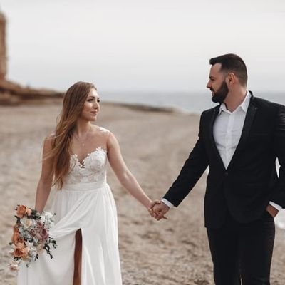 weddingpond's profile picture. 