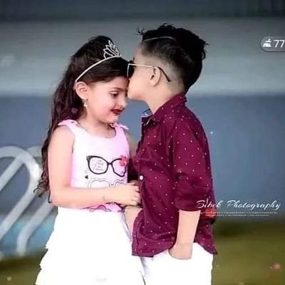 shobhanbudhath5's profile picture. म भावना र शब्दहरू सँगै रमाउने मान्छे
दुनियाँले अनेक उप नाम देलान् केही छैन।
फेरि त्यही नामसँग पनि रमाउन
थालिदिनु मेरो संस्कार हो !😊