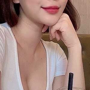 💟毎日ひますぎて裏アカしてる🙋♀ こっそりと遊べるひとと出会いたいなー♨ えっちな関係もOK🤗 オフ〇コと見せ合いも興味あるから遊びに来ちゃってね😆 フォローもらえるとうれしいです💖