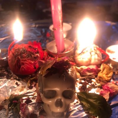 BRUJA OFFERING TAROT,ORACLE,PENDULUM,SPELL-WORK,RITUALS,CLEANSING,GUIDANCE,PERSONALIZED SERVICE,            SE HABLA ESPAÑOL
