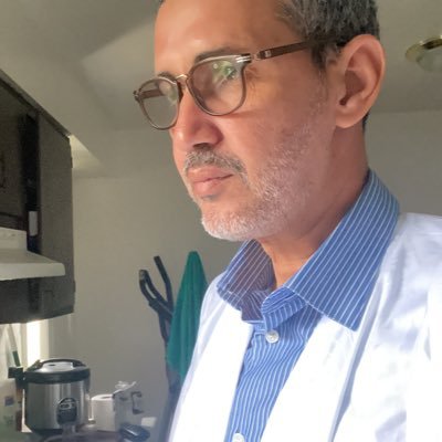 احب الصالحين ولست منهم لعلي ارجو بهم شفاعه @واكره من تجارتهم معاصي وان كنا سويا في البضاعه وفاعل خير