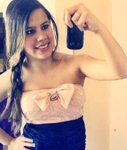 →a minha imagem é você quem faz;
mas a minha vida, sou eu quem vivo !