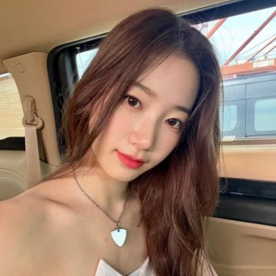 oneone7four's profile picture. girl groups supporter💕