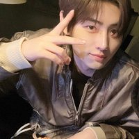 ☽ lia (@dl0rpsh) 's Twitter Profile