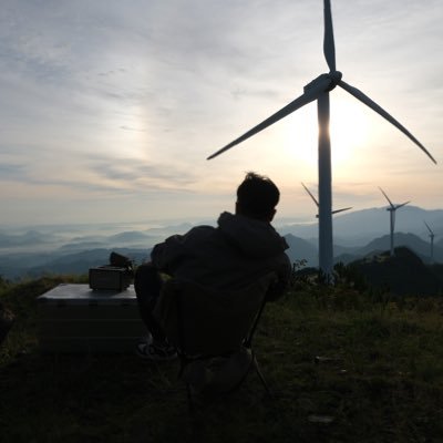 changewan1's profile picture. 普通且自信