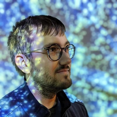 Développeur front-end, regarde trop d'anime, écoute trop de musique de jeux/films.