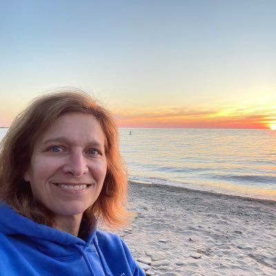Mom of teens,wife, sister, daughter, friend. Loves my family, the outdoors, staying active(should do more!), reading, advocating for all. Vote Blue!!