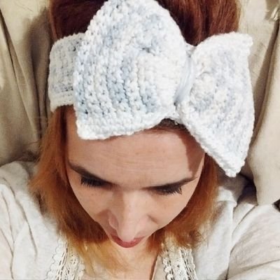 Artisan - Articles de mode : bijoux fantaisie, sac et peluches crochet, art déco animaux - Aime la plongée en apnée, running cinéma, cuisine, musique