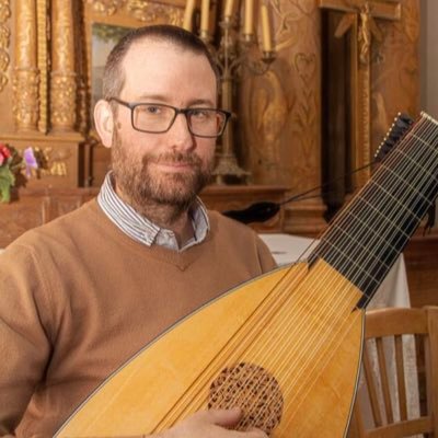 jamesandhislute's profile picture. Australian lutenist living in Normandy