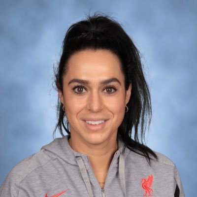 Wife. Athlete. Dog Mom. Giving students the tools to pursue healthy, active lifestyles! #YNWA ⚽