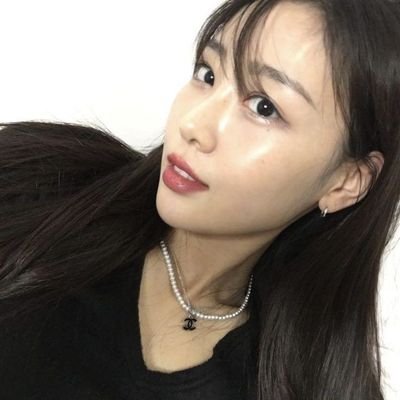 intohyunves Profile Picture