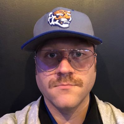 forkinth3rhodes's profile picture. I'm terribly inconsistent about posting on social media.
