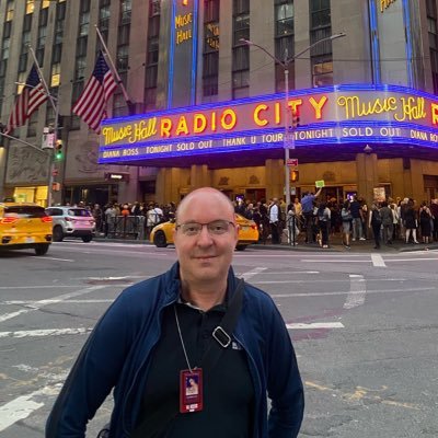 The official twitter account of David Horner, Lighting and Video Design | Programmer for TV & Live events \\ Creator of Visual Connection - @Vis_Connection