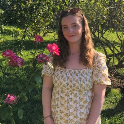 Publishing Assistant @allisonandbusby | Bookstagram @ffionhafreads | English Literature Graduate @unibirmingham | 🏴