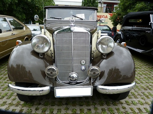 Ich suche hier ander Autobegeisterte aus und um #Aschaffenburg. Interessiere mich für #Auto, #Oldtimer, #Restaurant, #Gastonomie, #Essen, #Party und #Freizeit